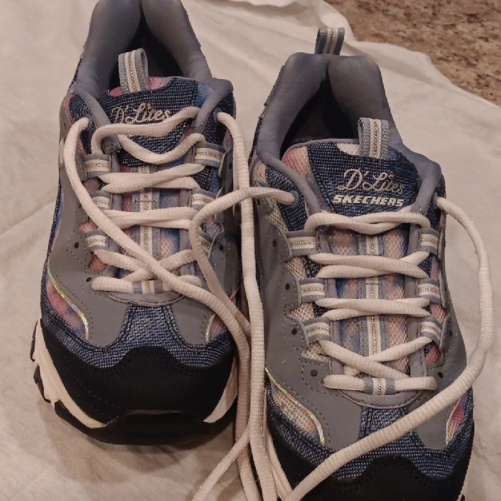 Skechers D'Lites  leather Sneakers